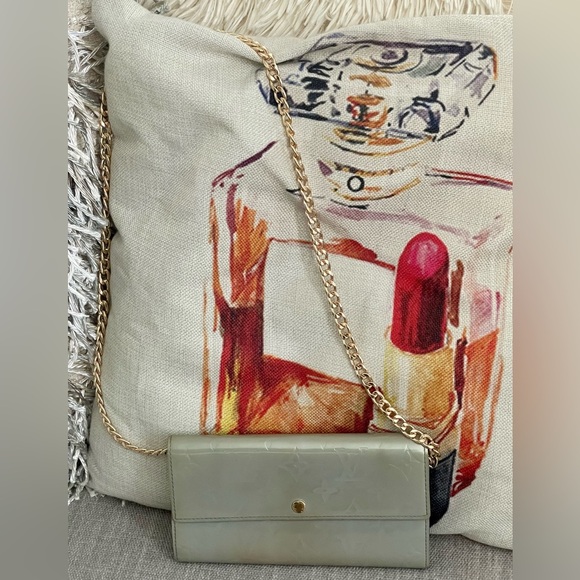 ⭐️COA⭐️🦓LOUIS VUITTON VINTAGE SARAH WALLET/CLUTCH W/Chain& LV Dust Cover⭐️ - Picture 1 of 16